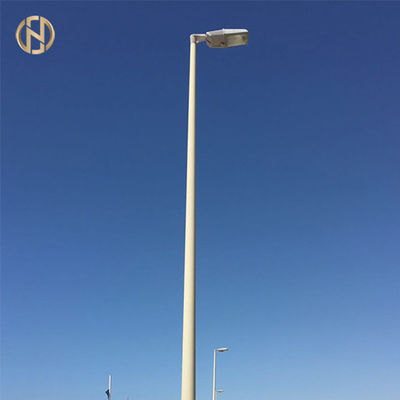 Güvenilir 10m Modern Yol Lambası Çift / Tek Kol ISO 9001 Sertifikalı