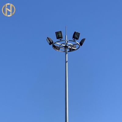 Q345 2.5mm 30m Güneş Sokak Lambası Tırmanma Merdiveni ile Yüksek Direk Aydınlatma