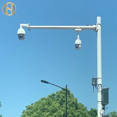 Sıcak Daldırma Galvaniz Astm Gr65 7.8m Konsol Trafik Işık Direği