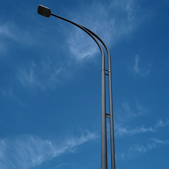 Özelleştirilebilir LED Sokak Işığı direği Dış Işık Çözümleri Sıcak Dip Galvanizli Çelik