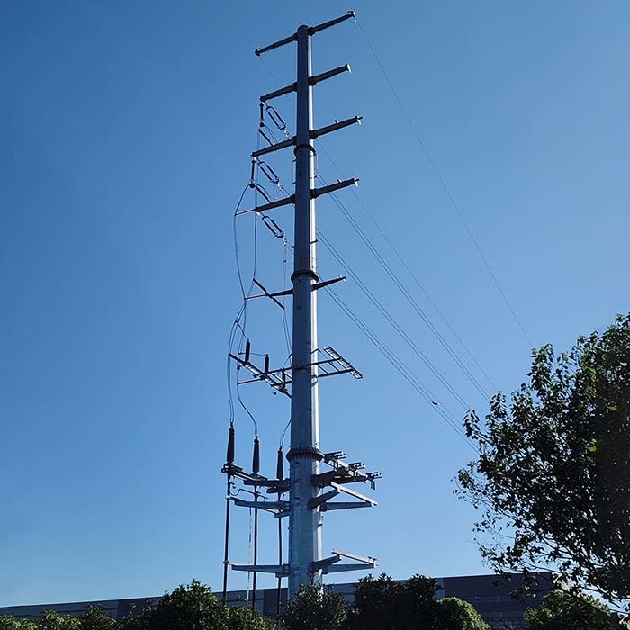 Elektrik dağıtımı için orta gerilimli elektrik direği