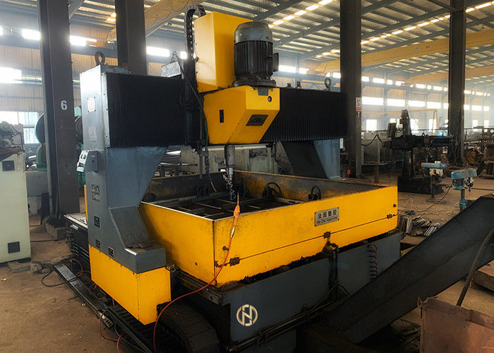 Maksimum koruma için ASTM A123 standardıyla sıcak daldırılmış galvanizli CCTV kamera direği