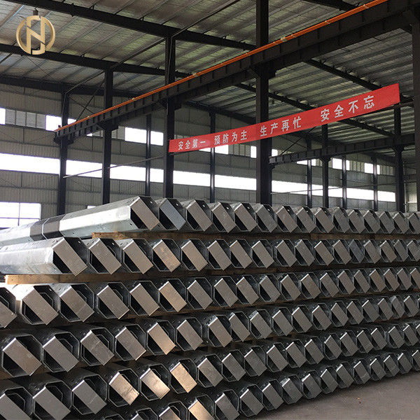 Sıcak Daldırma Galvanizli Çelik Boru Direği 17M 3000daN Güvenlik Faktörü 2.0