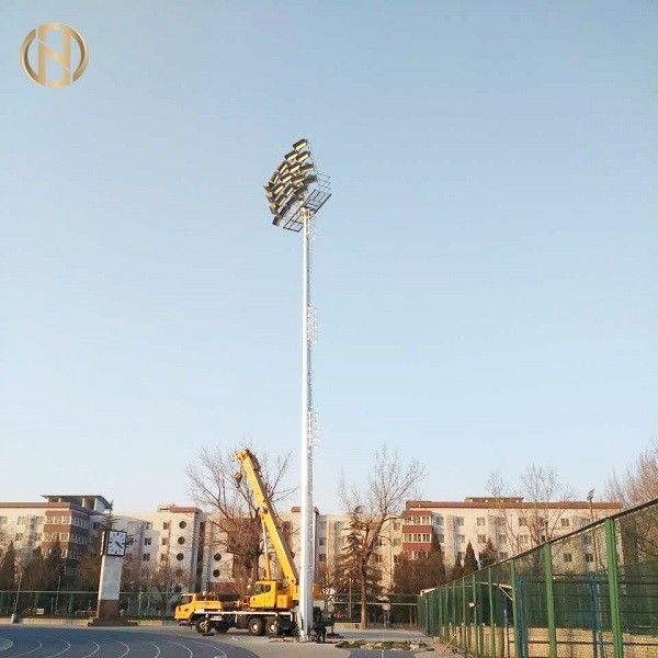 Elektrikli Kaldırma Yüksek Direk Sokak Işık Direği 25M 30M 35M Uzun Hizmet Ömrü