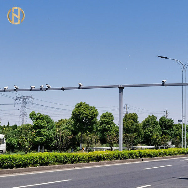 Çokgen Şekil CCTV Kamera Direği Boyama ile Sıcak Daldırma Galvanizli CCTV Mesajları