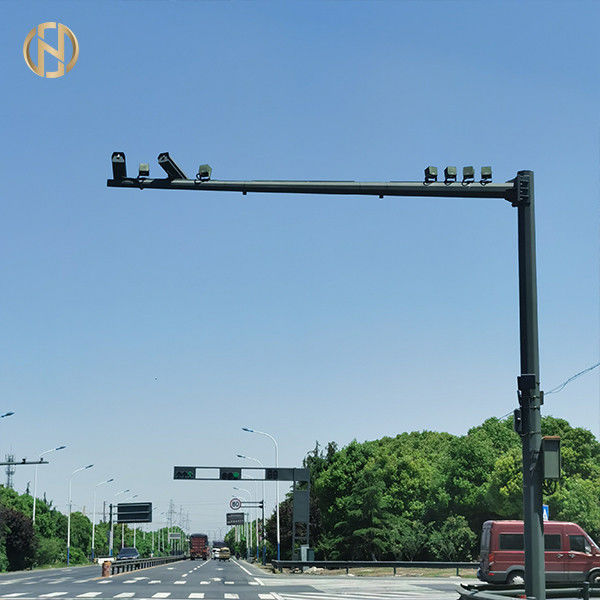 İzleme için 10m Q235 Trafik CCTV Kamera Kutup Galvanizli Tek Kol
