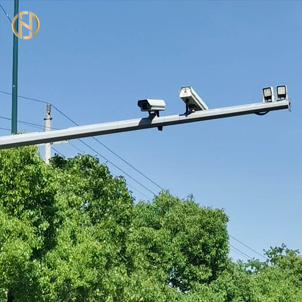 Rüzgara Dayanıklı Çelik CCTV Kutbu ISO 9001 Sertifikası ile Yüksek Dayanıklılık