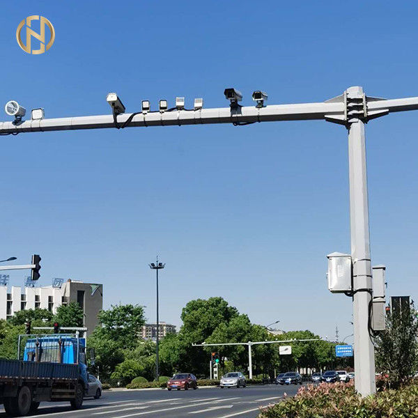 Sekizgen Şekil Çelik CCTV Kutup 3-20M Montaj Yüksekliği Rüzgar Dayanıklı