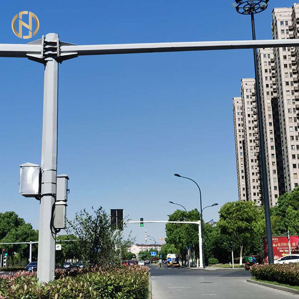 Sekizgen Şekil Çelik CCTV Kutup 3-20M Montaj Yüksekliği Rüzgar Dayanıklı