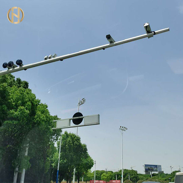 3 M 4.5 M 5 M 6 M Trafik Işığı Kutup Yolda Sinyal Işık Kurulu Için Dayanıklı