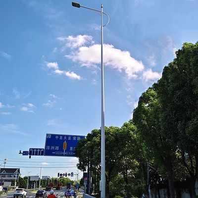 Özelleştirilebilir Tasarım Güneş Enerjisiyle Yanan Işık direği Sıcak Dip Galvanizli Çelik